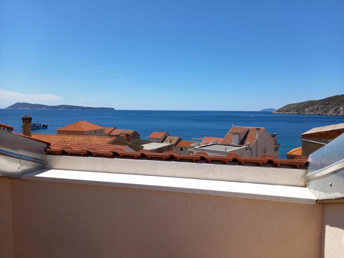 Seaview Suites Ondina Komiža Eksteriør billede