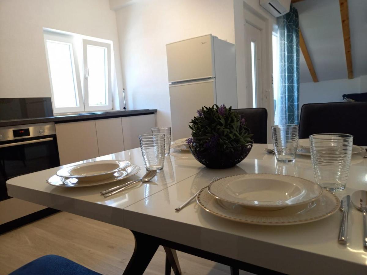 Seaview Suites Ondina Komiža Eksteriør billede