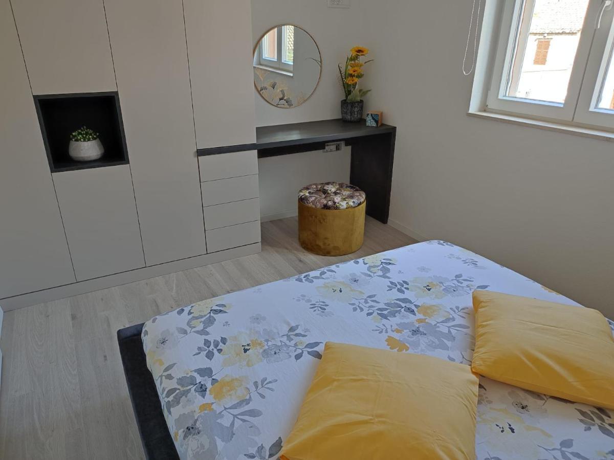 Seaview Suites Ondina Komiža Eksteriør billede